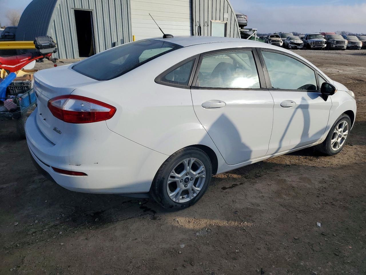 2015 FORD Fiesta