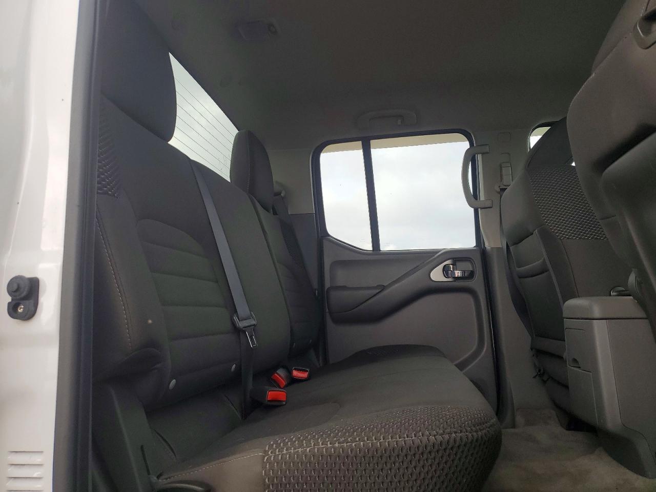 2012 NISSAN Frontier