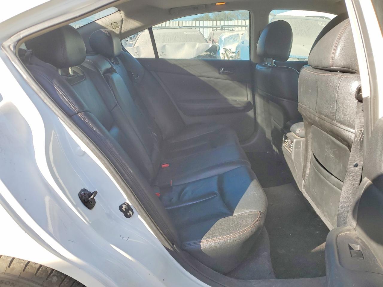 2010 NISSAN Maxima