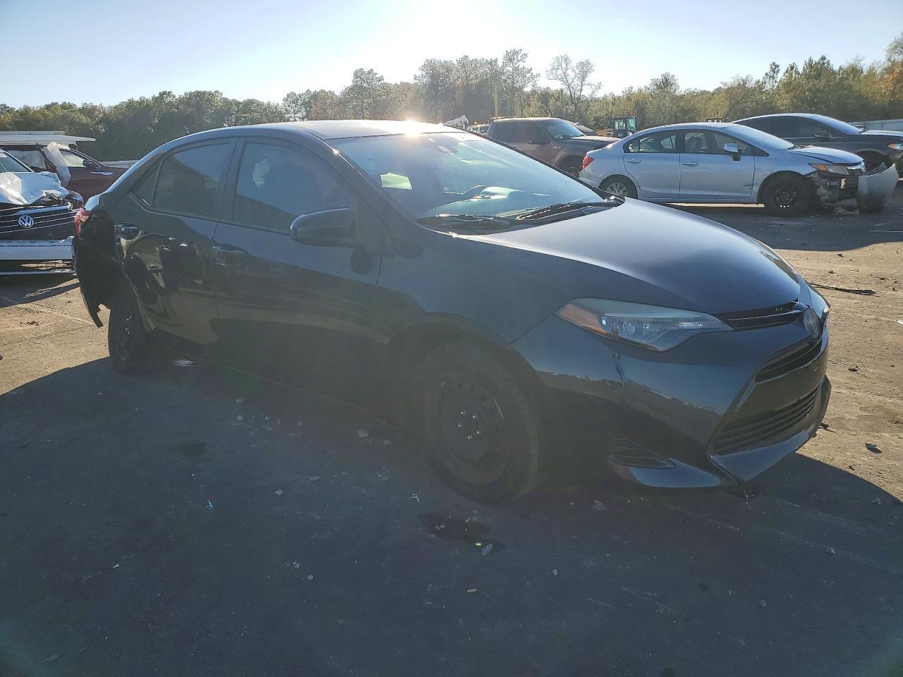2018 TOYOTA COROLLA