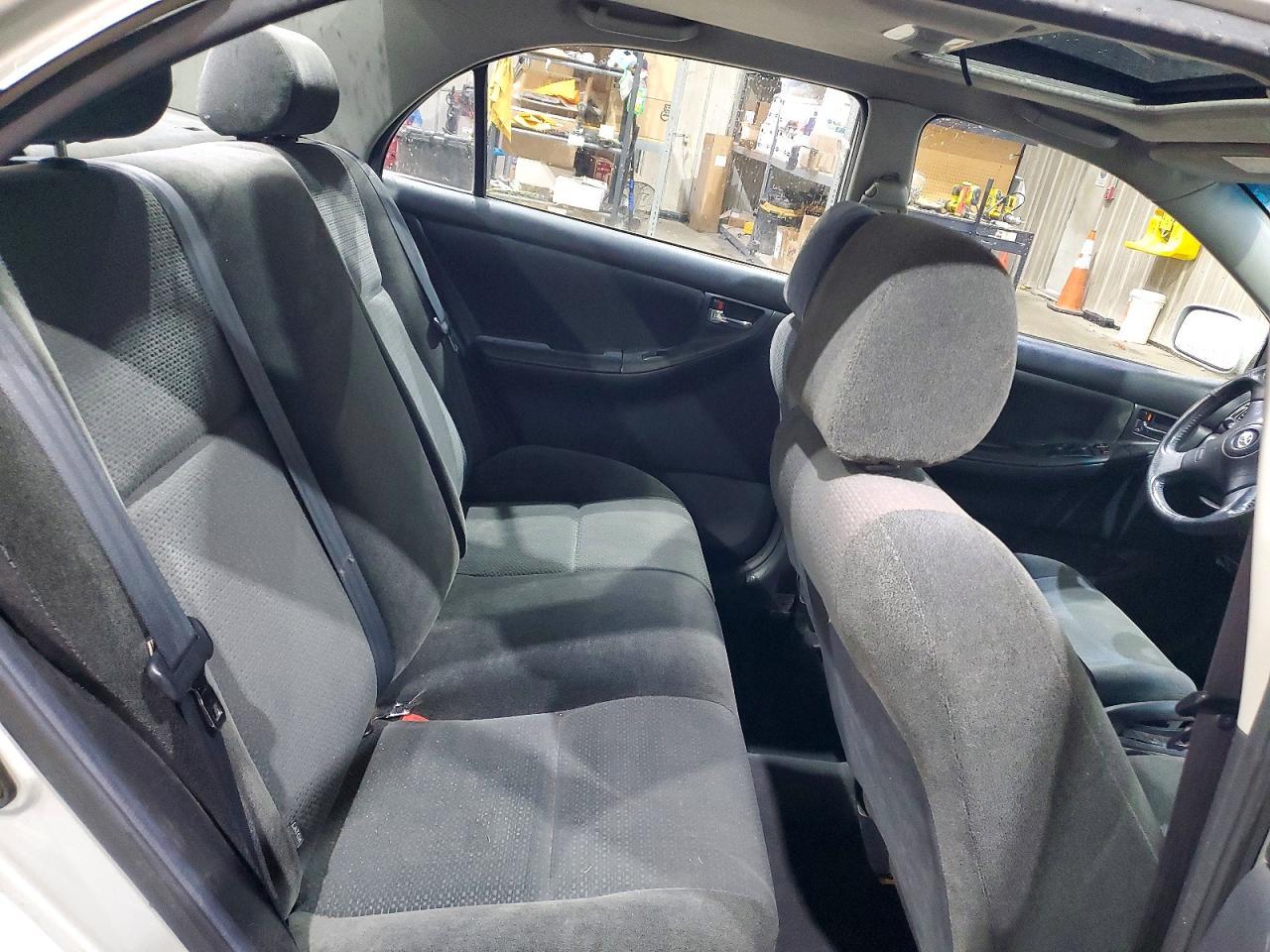 2004 TOYOTA COROLLA