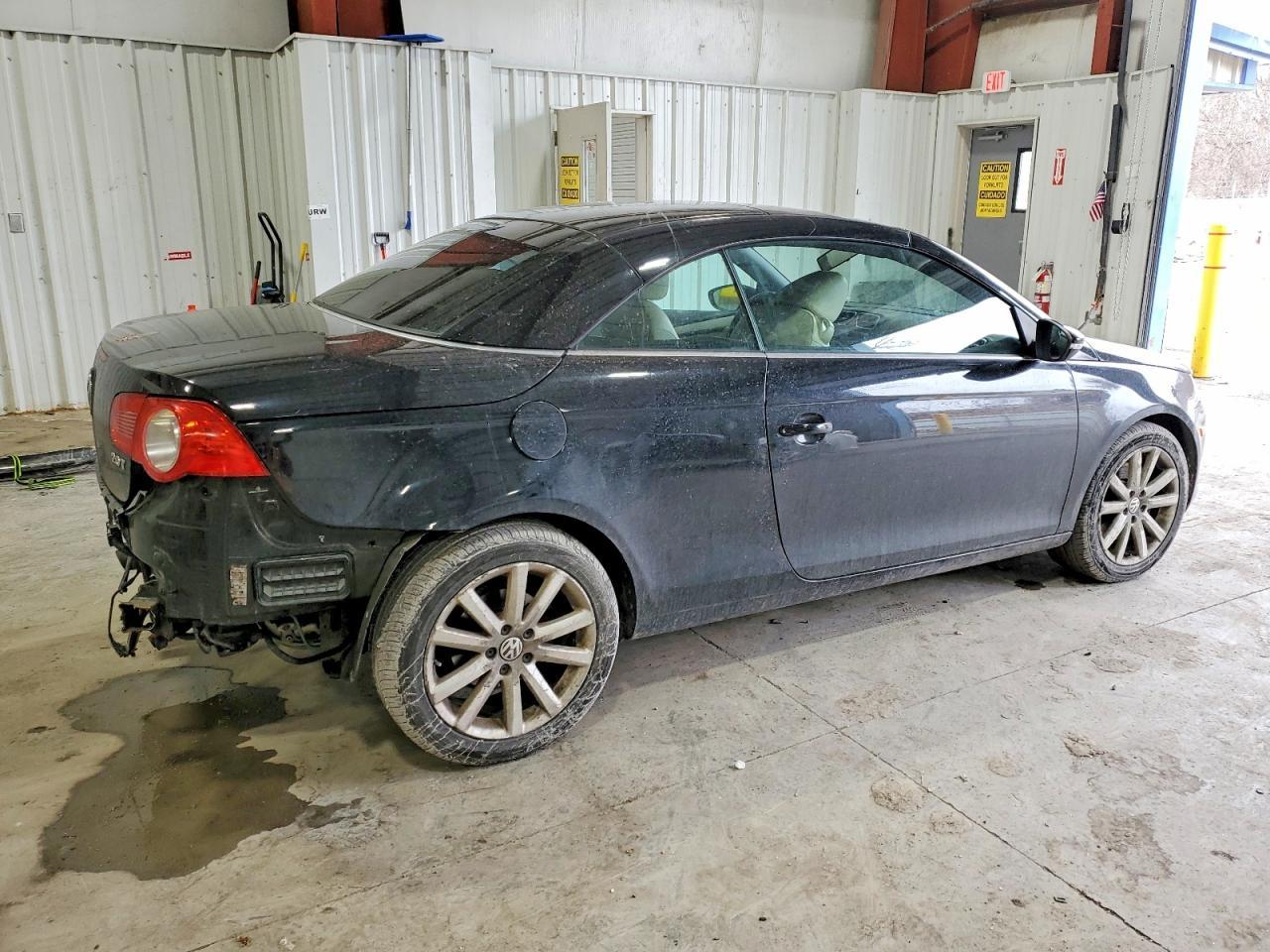 2011 VOLKSWAGEN EOS