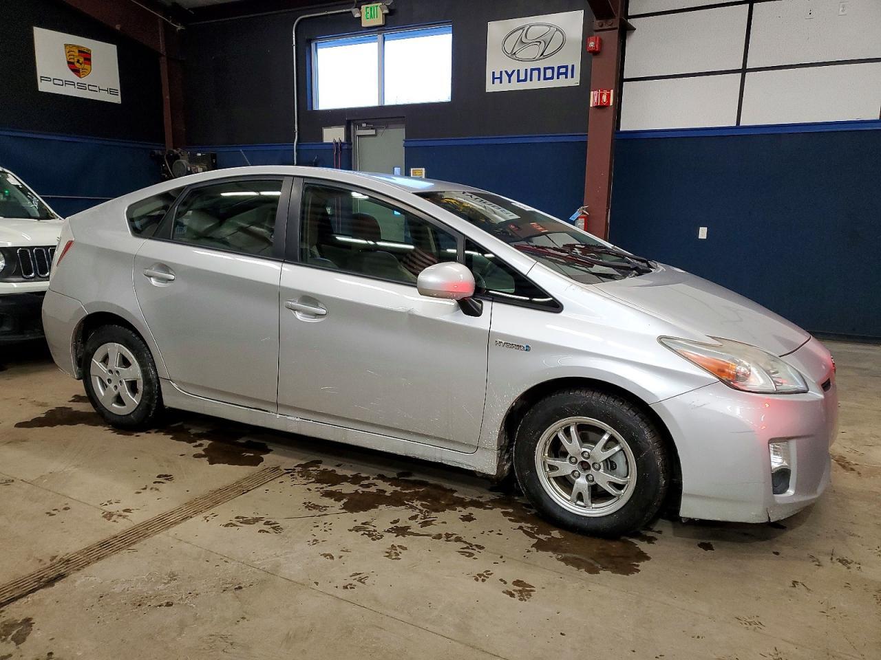 2010 TOYOTA PRIUS