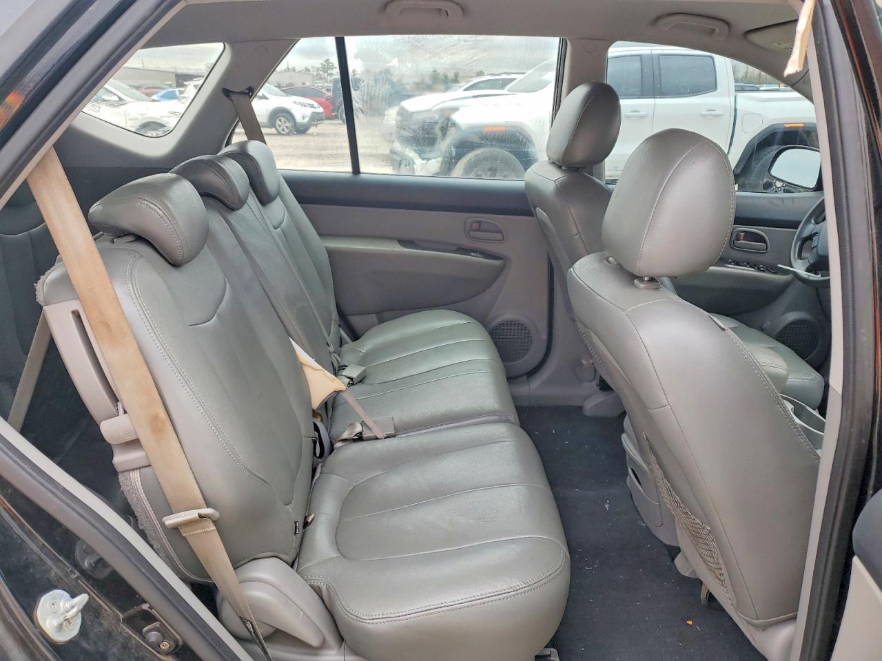 2008 KIA RONDO