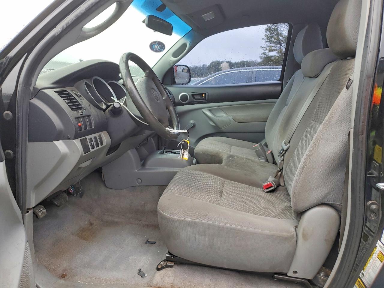2011 TOYOTA TACOMA