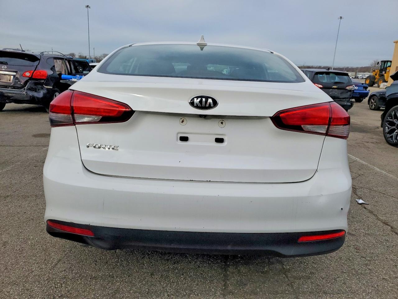 2017 KIA FORTE