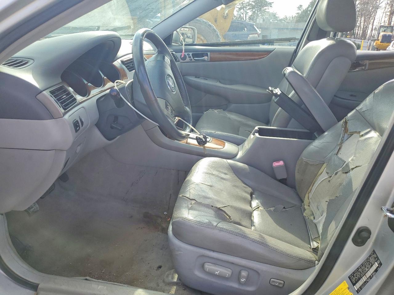 2005 LEXUS ES 330