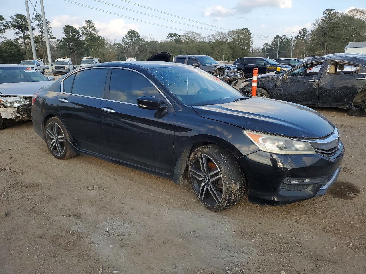 2017 HONDA ACCORD