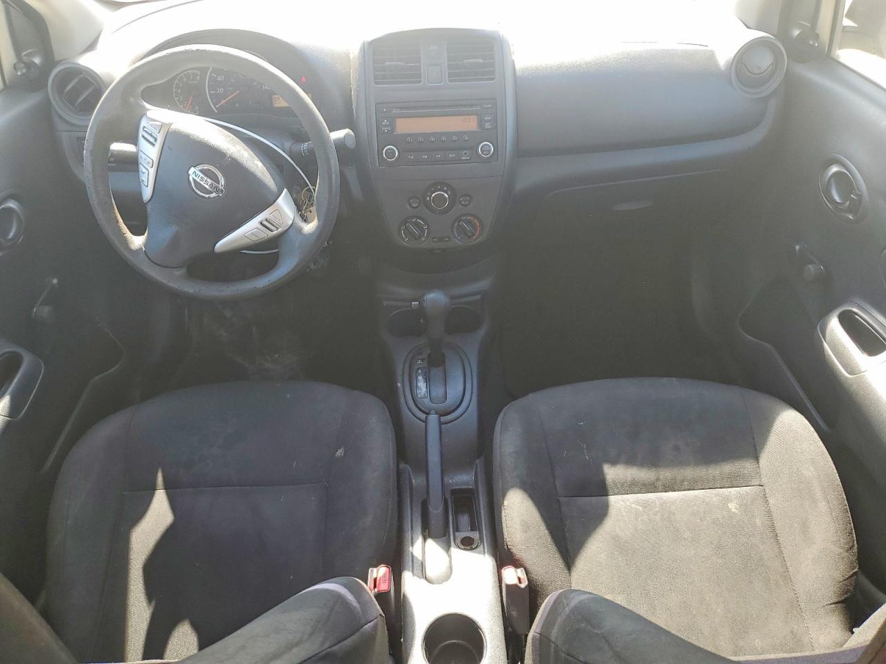 2015 NISSAN VERSA