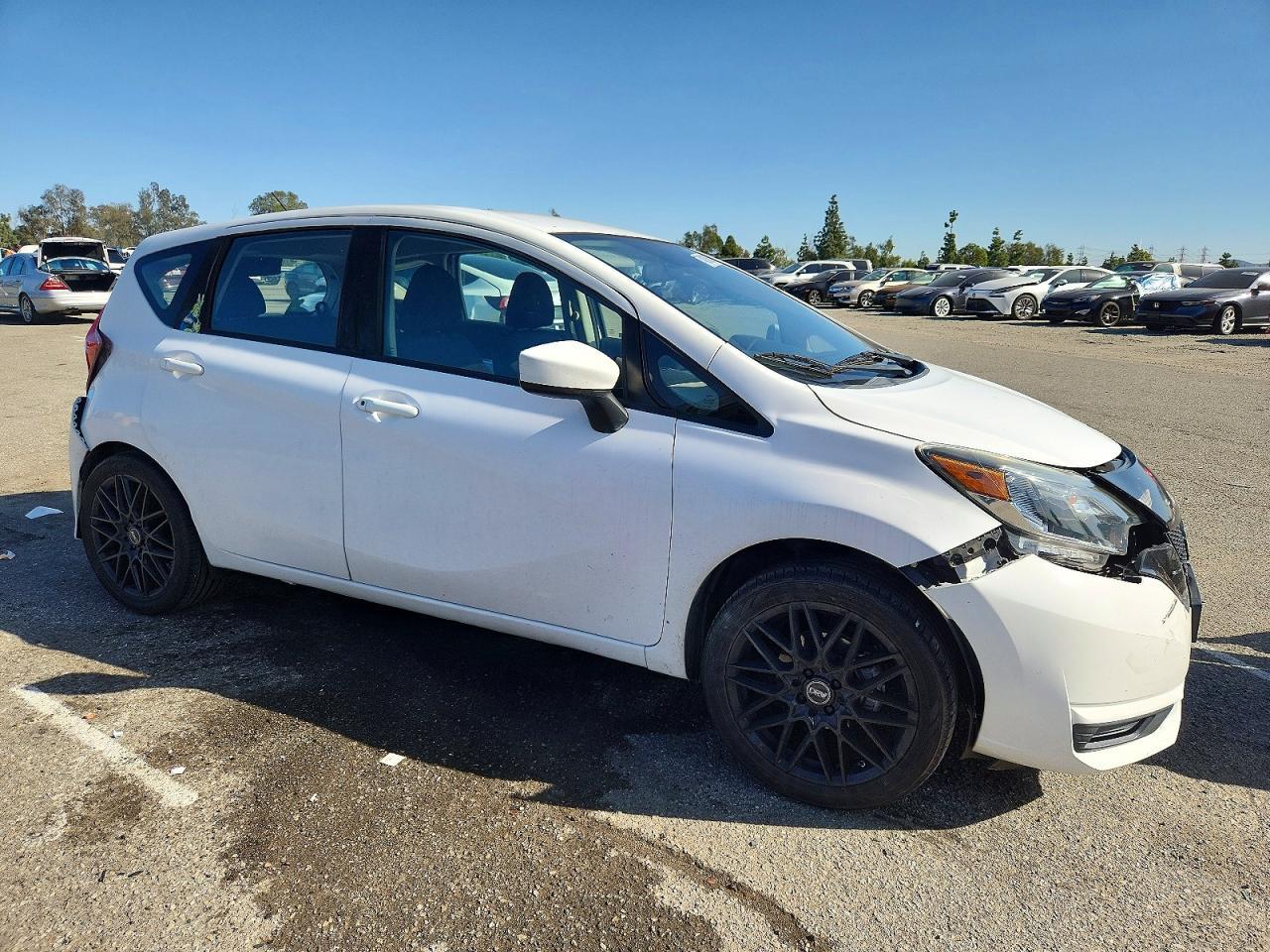 2018 NISSAN Versa Note
