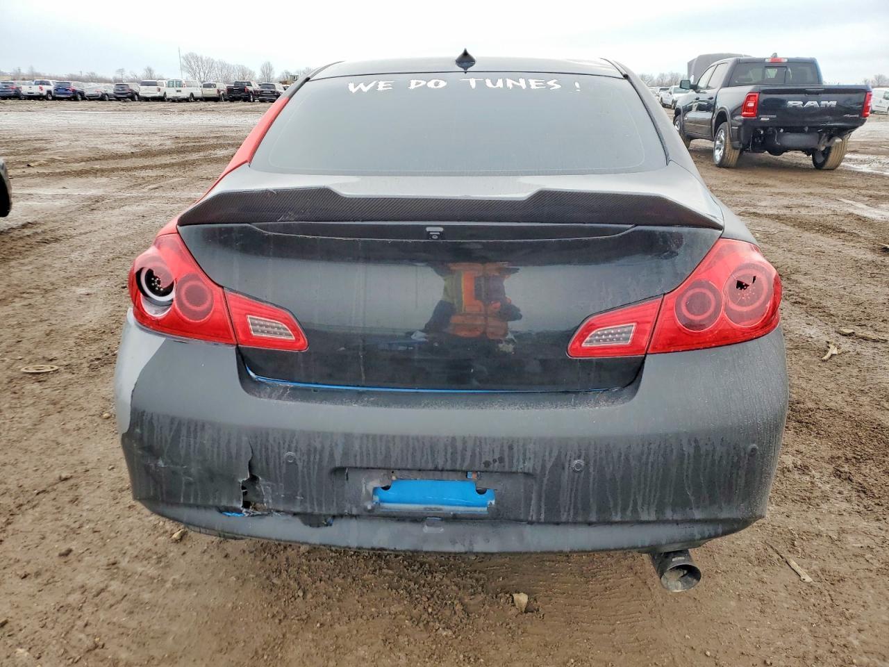 2012 INFINITI G37