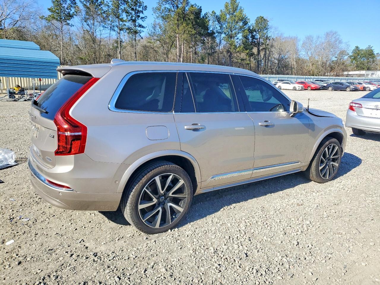 2023 VOLVO XC90