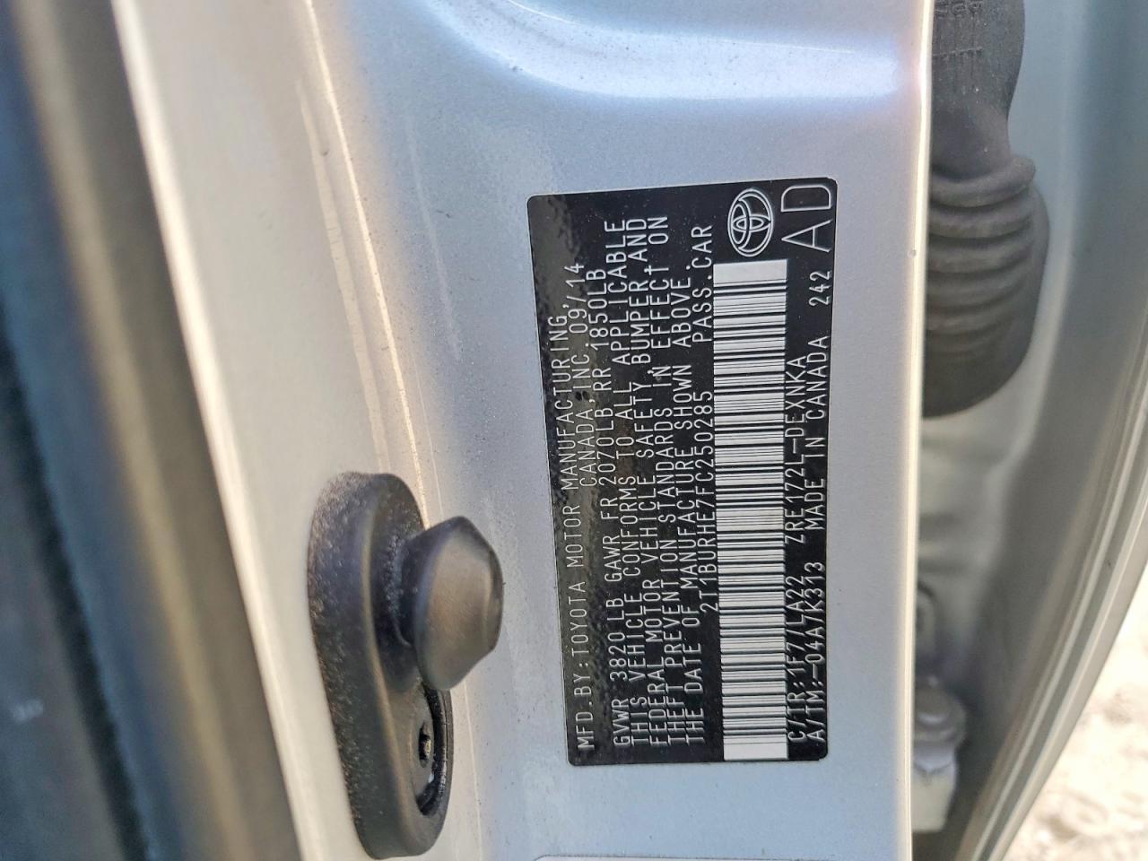 2015 TOYOTA COROLLA
