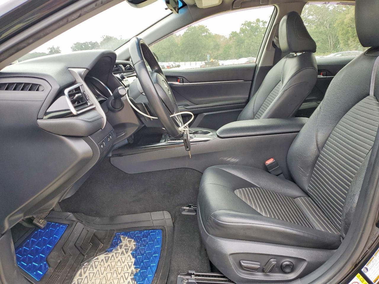2018 TOYOTA CAMRY