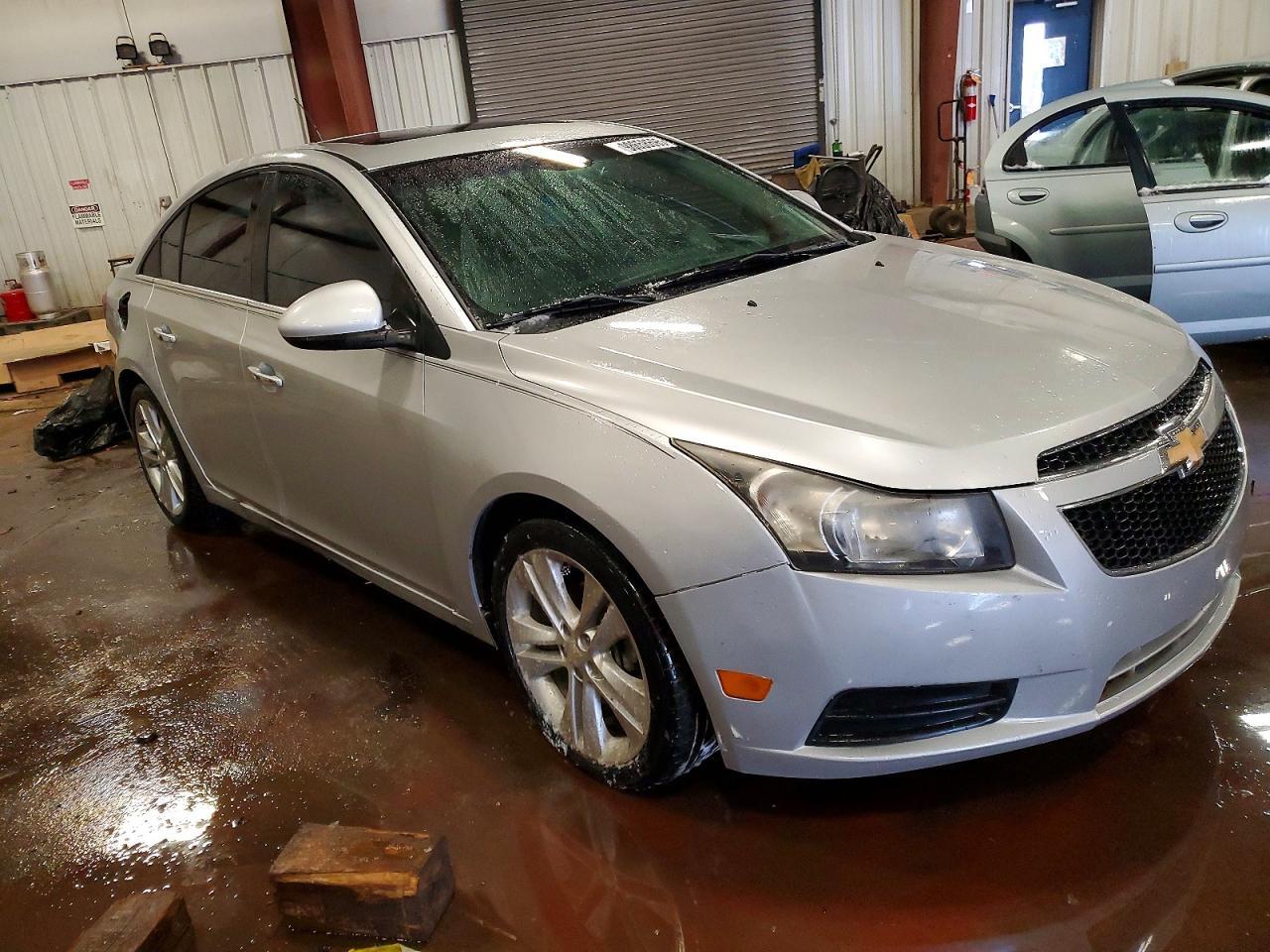 2011 CHEVROLET CRUZE