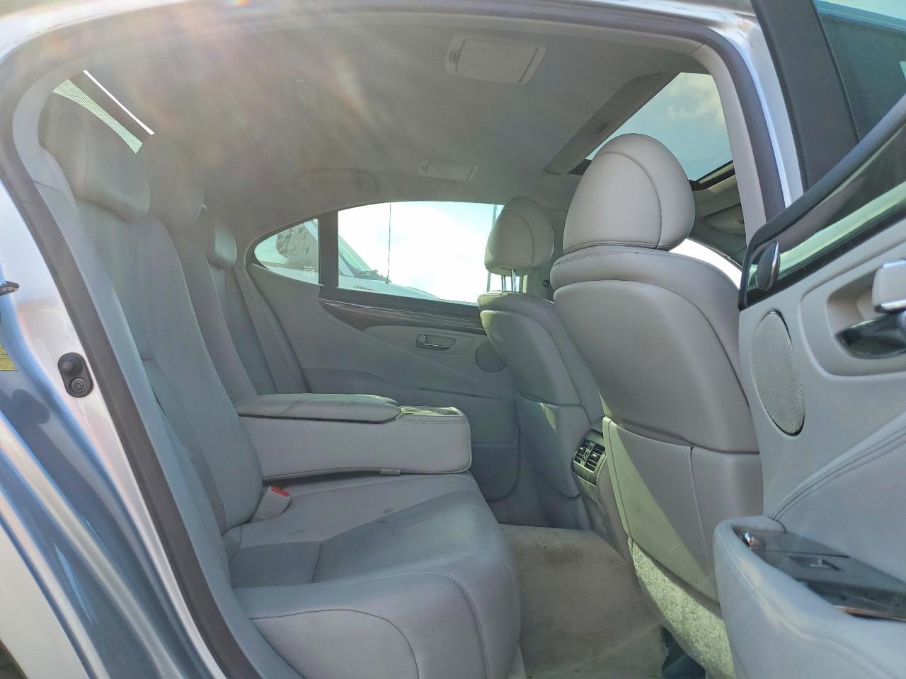 2008 LEXUS LS 460