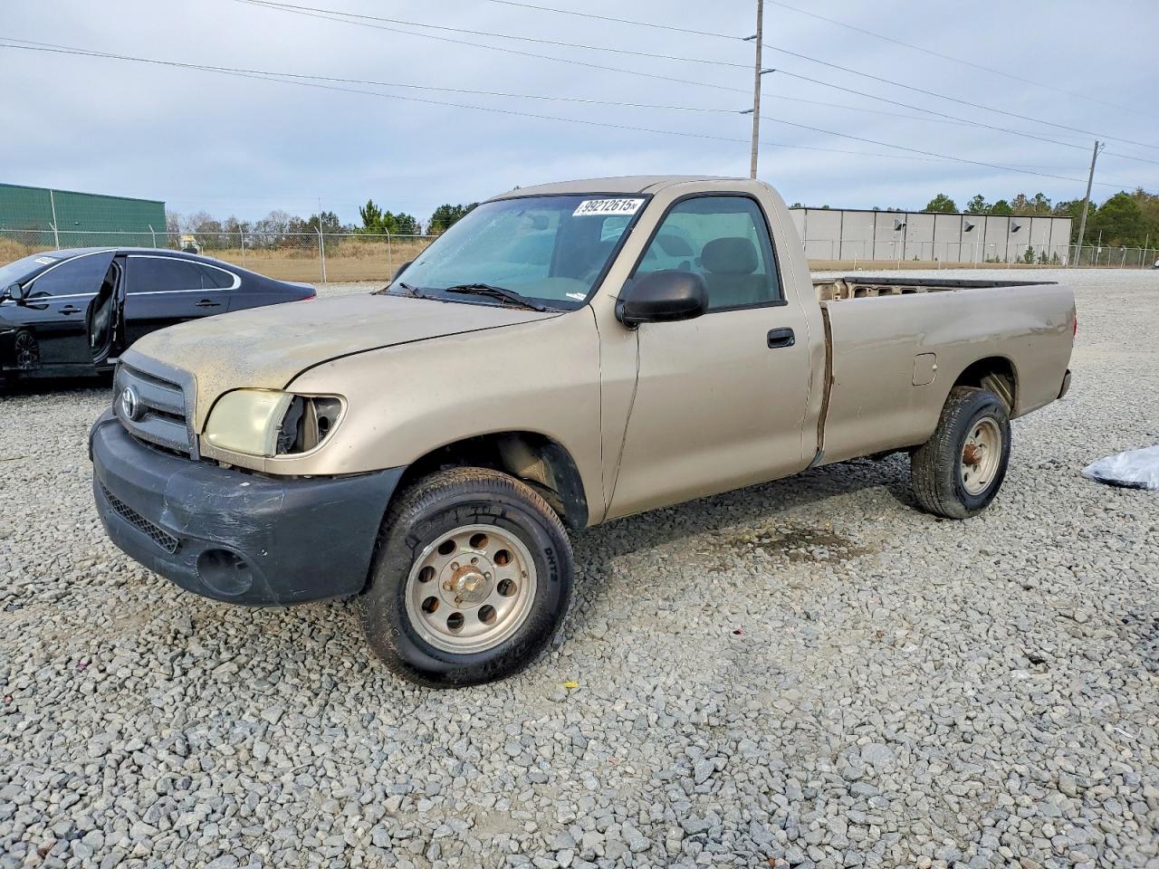 2004 TOYOTA TUNDRA