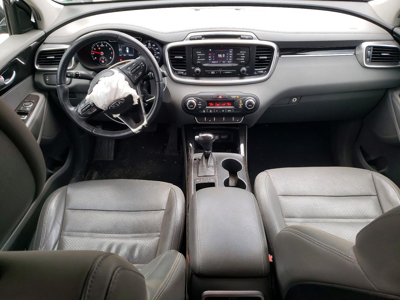 2016 KIA SORENTO