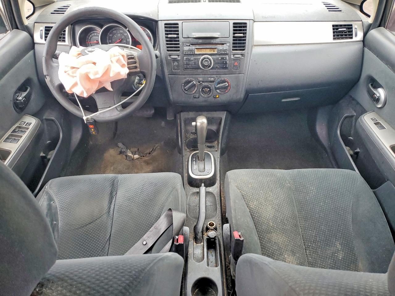 2011 NISSAN VERSA