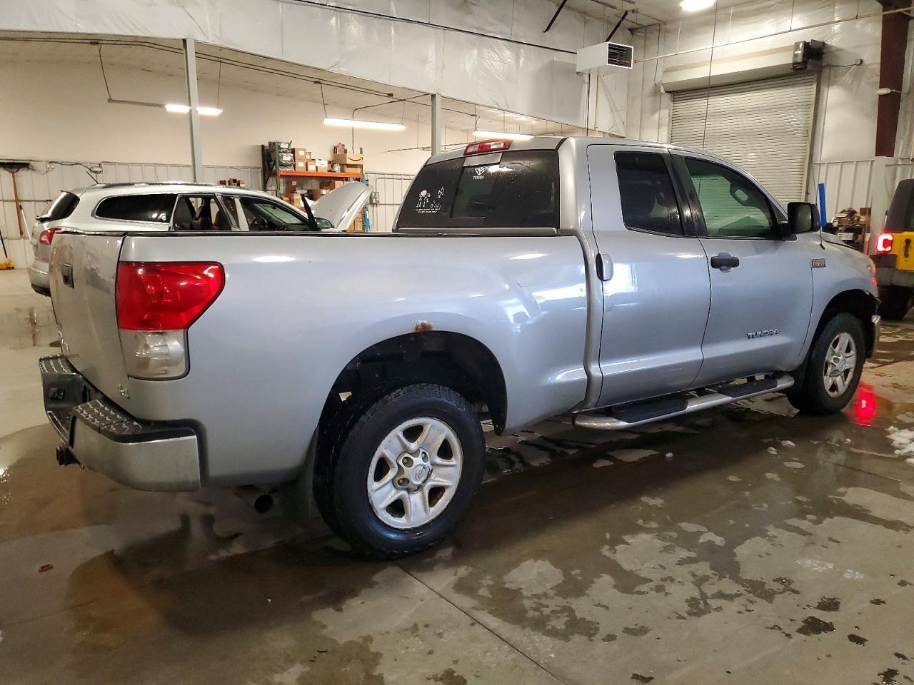 2008 TOYOTA TUNDRA