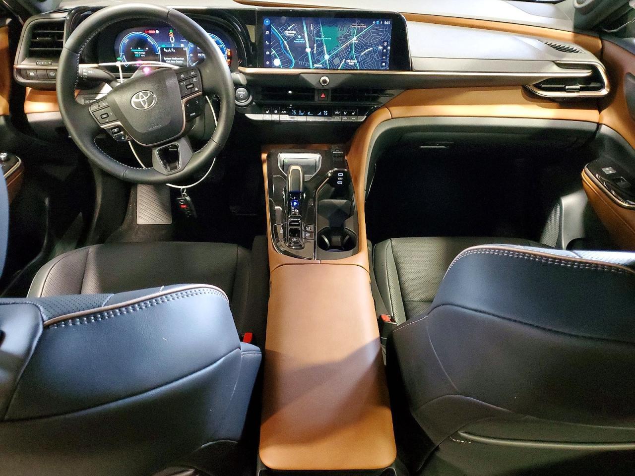 2026 TOYOTA Crown