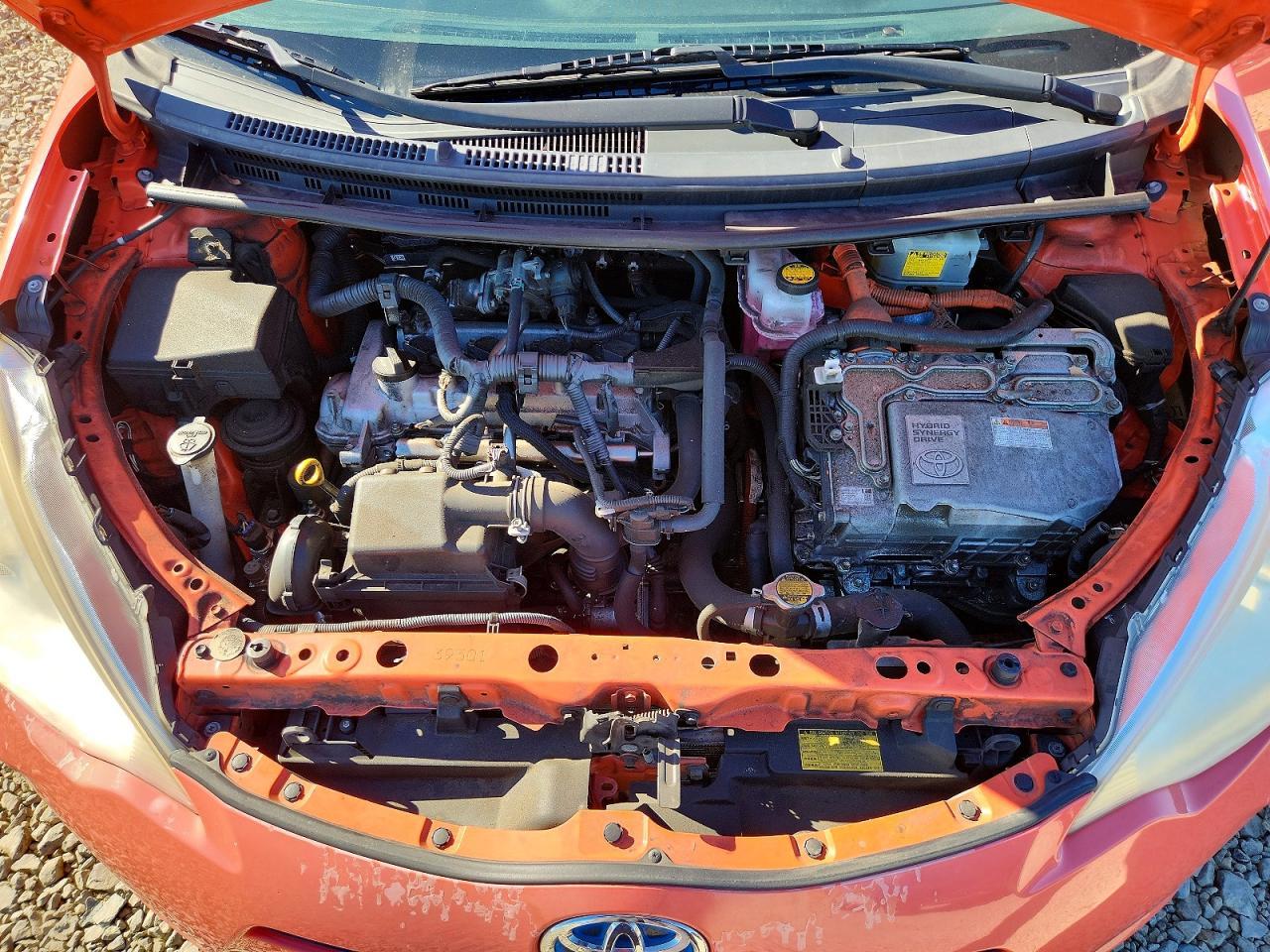 2013 TOYOTA Prius c