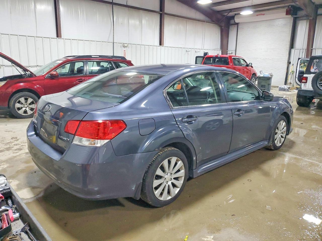 2014 SUBARU Legacy