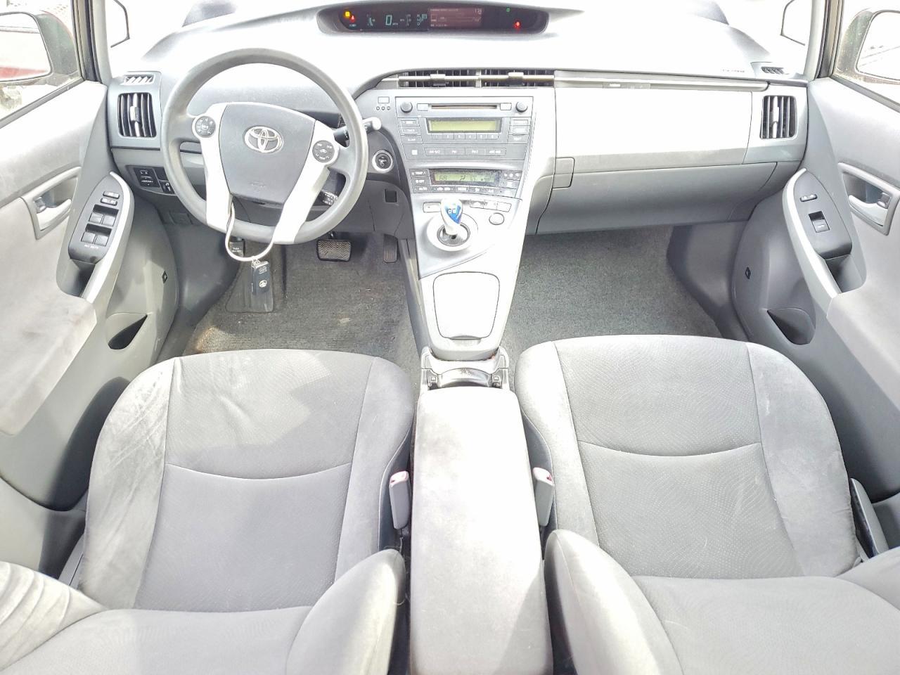 2011 TOYOTA PRIUS
