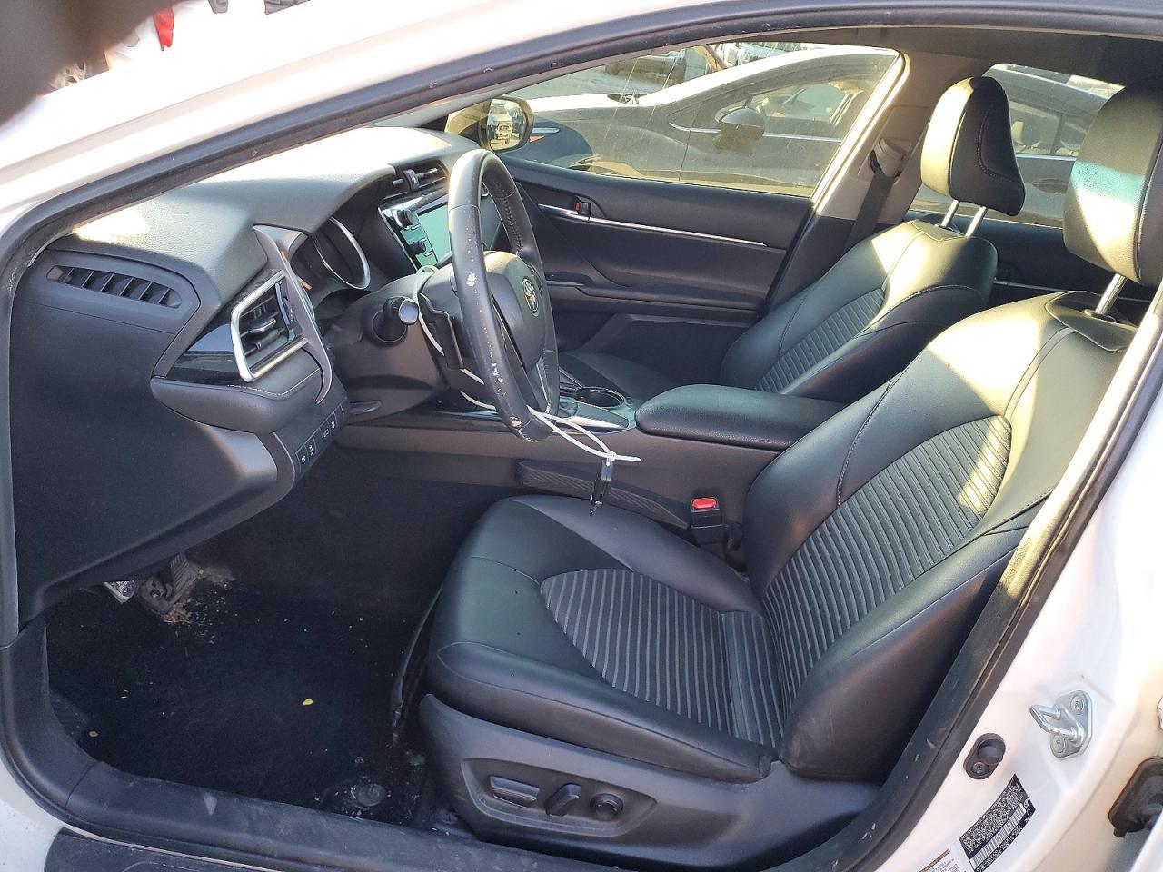 2018 TOYOTA CAMRY
