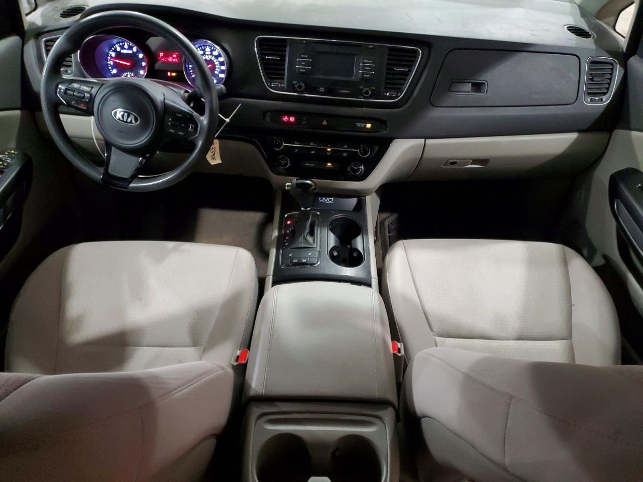 2016 KIA SEDONA