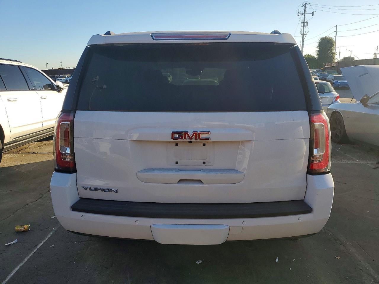 2016 GMC Yukon