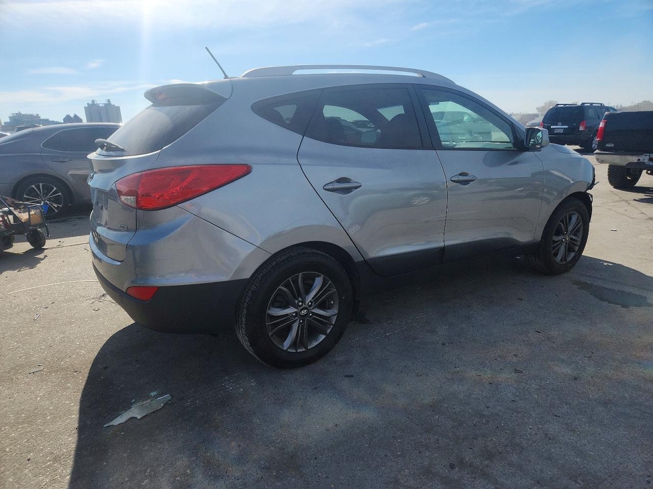 2015 HYUNDAI TUCSON