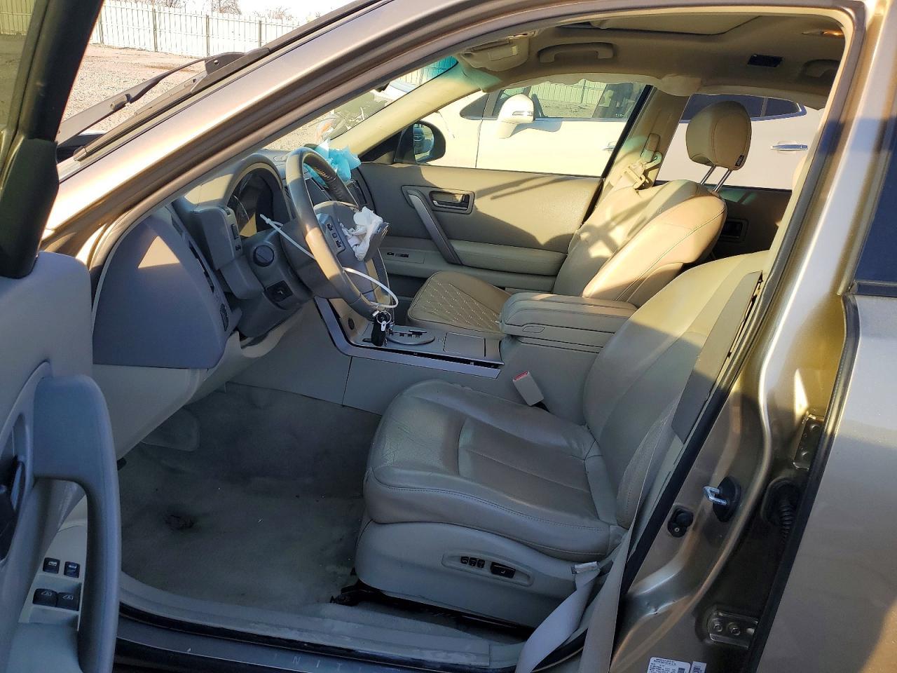 2005 INFINITI FX35