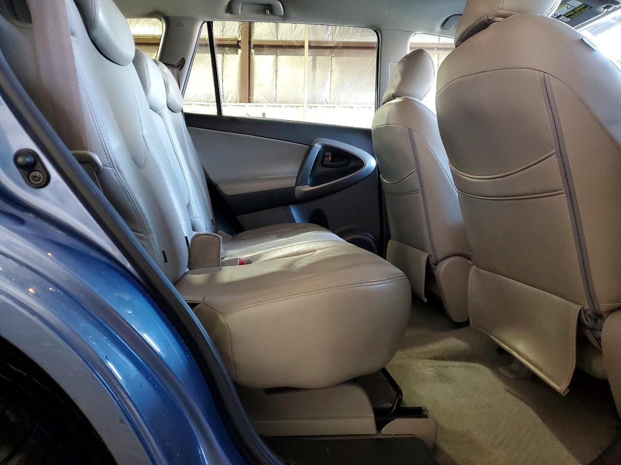 2006 TOYOTA RAV4