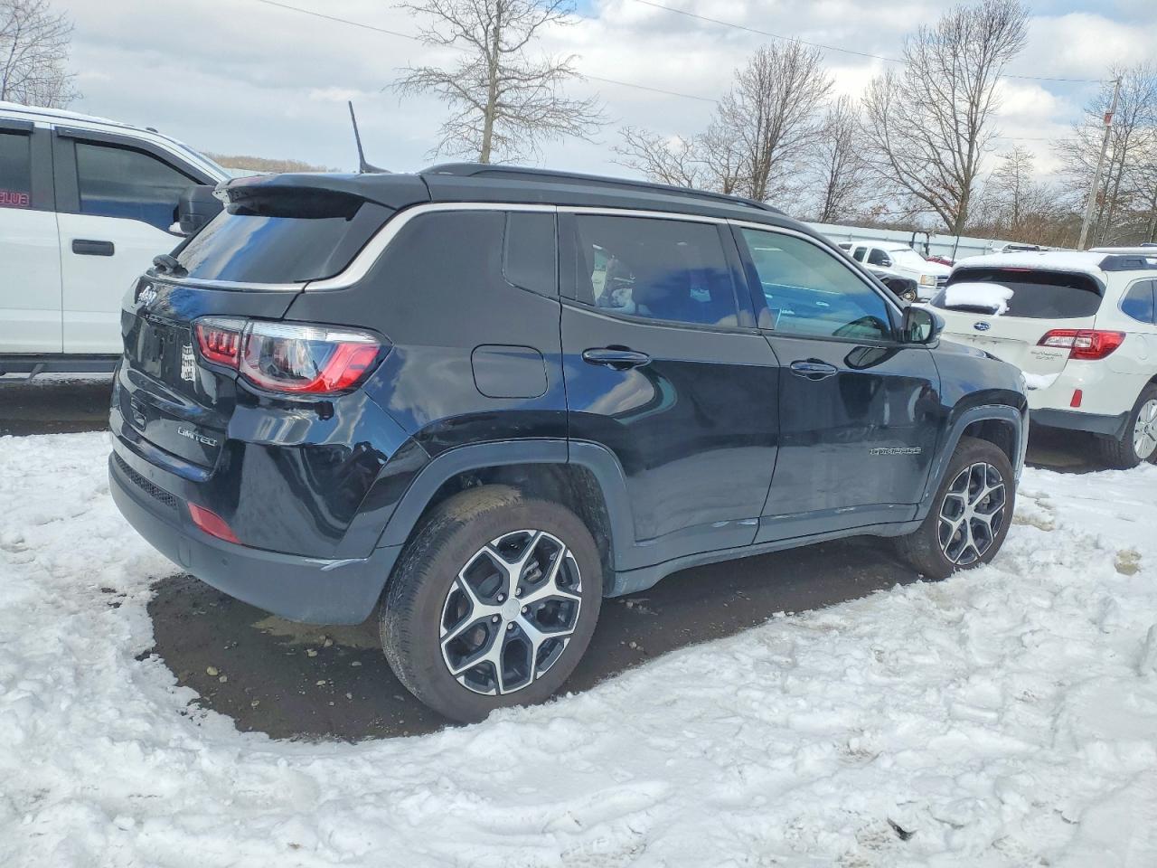 2024 JEEP Compass