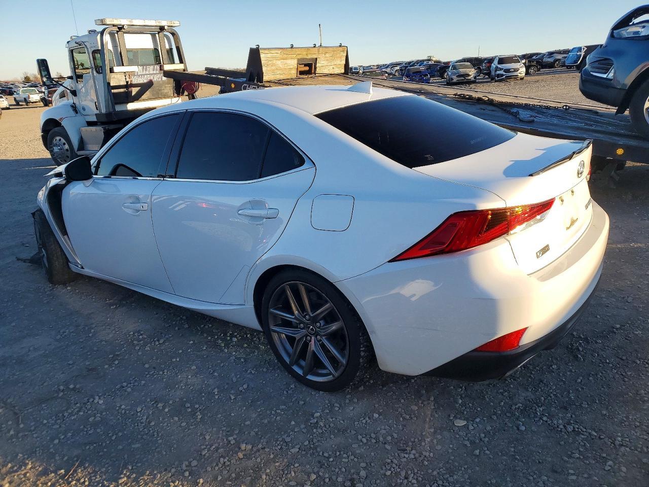 2017 LEXUS IS 200t