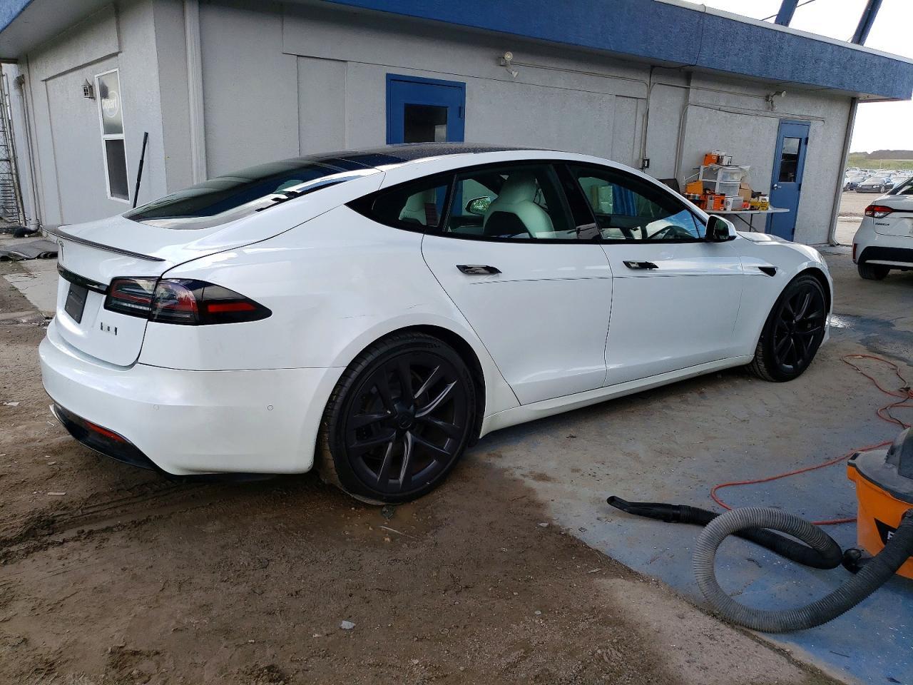 2022 TESLA MODEL S