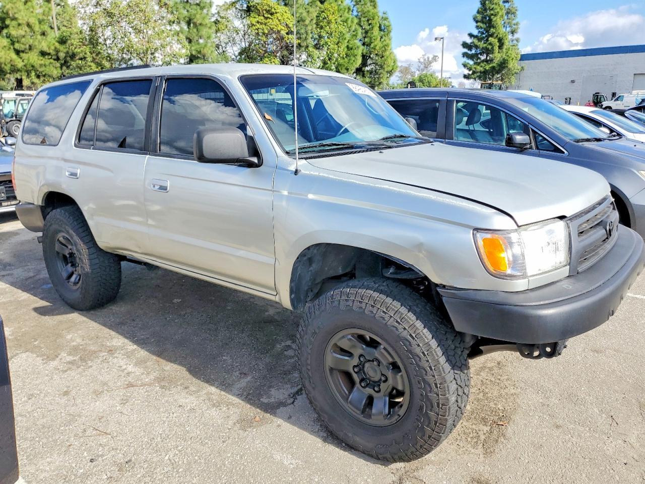 1999 TOYOTA 4Runner