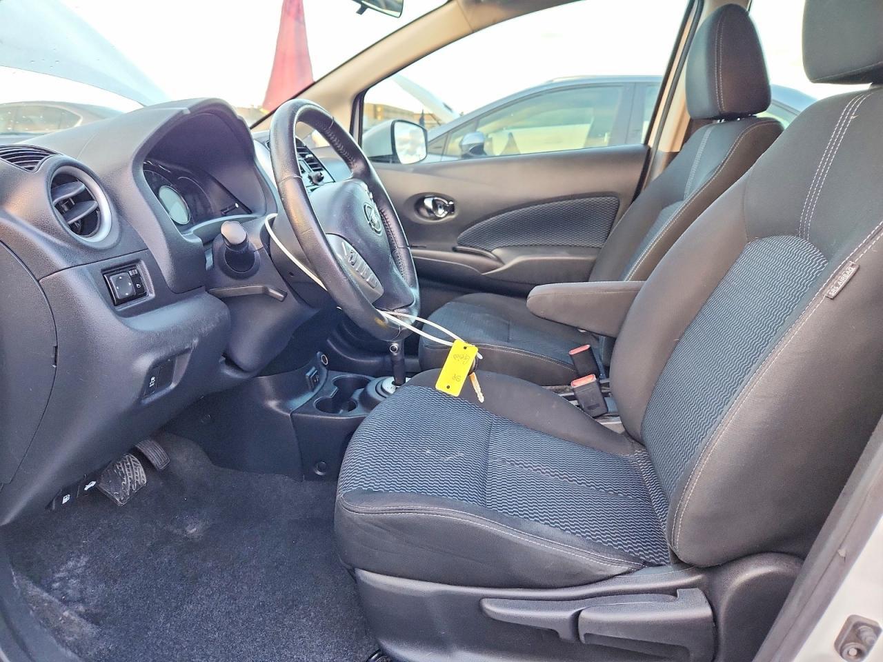2017 NISSAN Versa Note