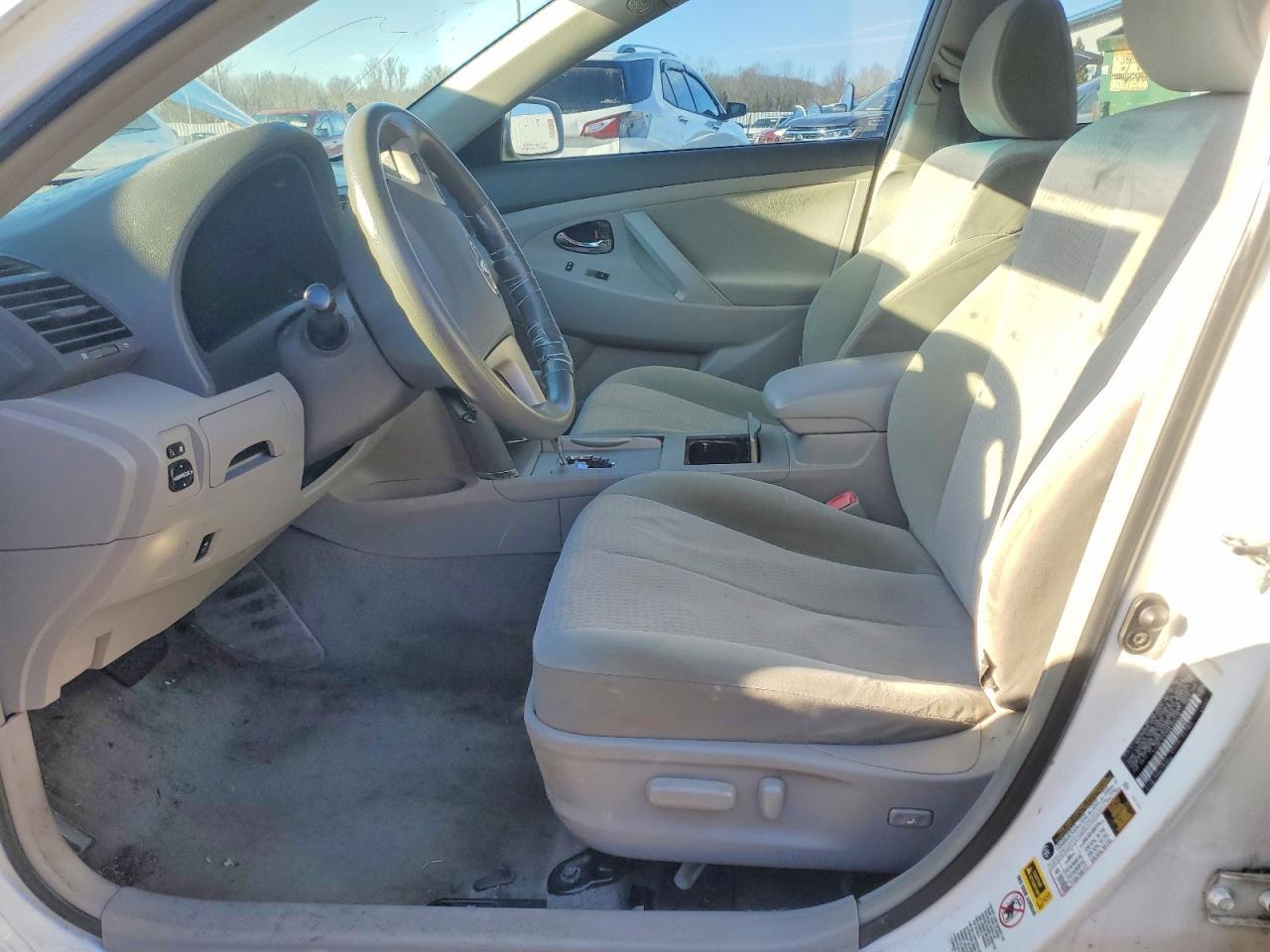 2011 TOYOTA CAMRY