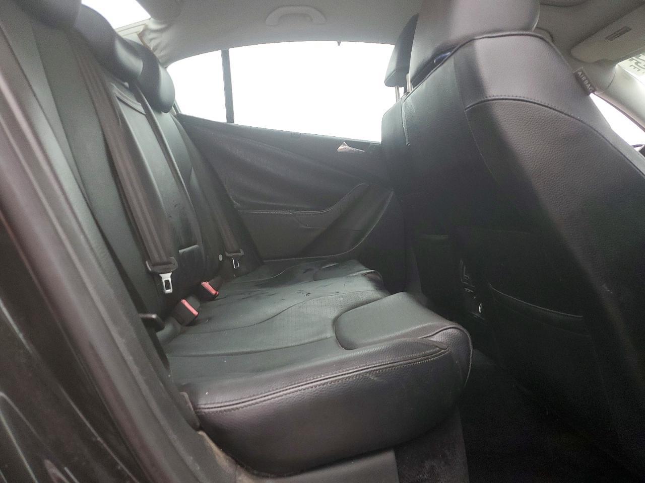 2008 VOLKSWAGEN Passat
