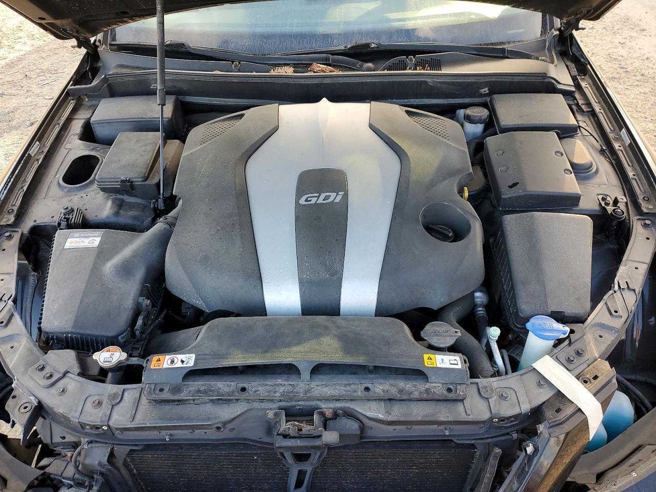 2012 HYUNDAI GENESIS
