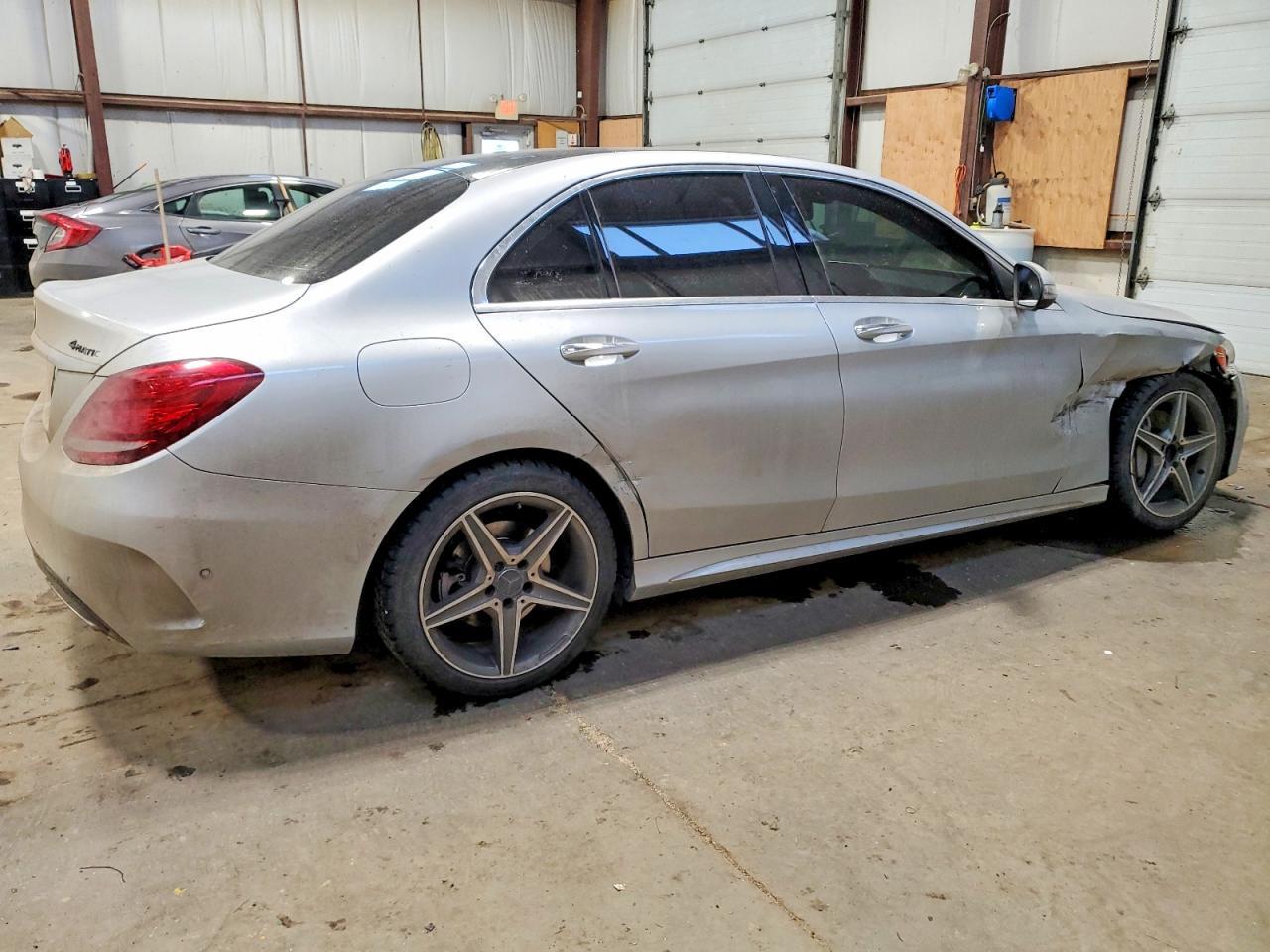2016 MERCEDES-BENZ C-CLASS