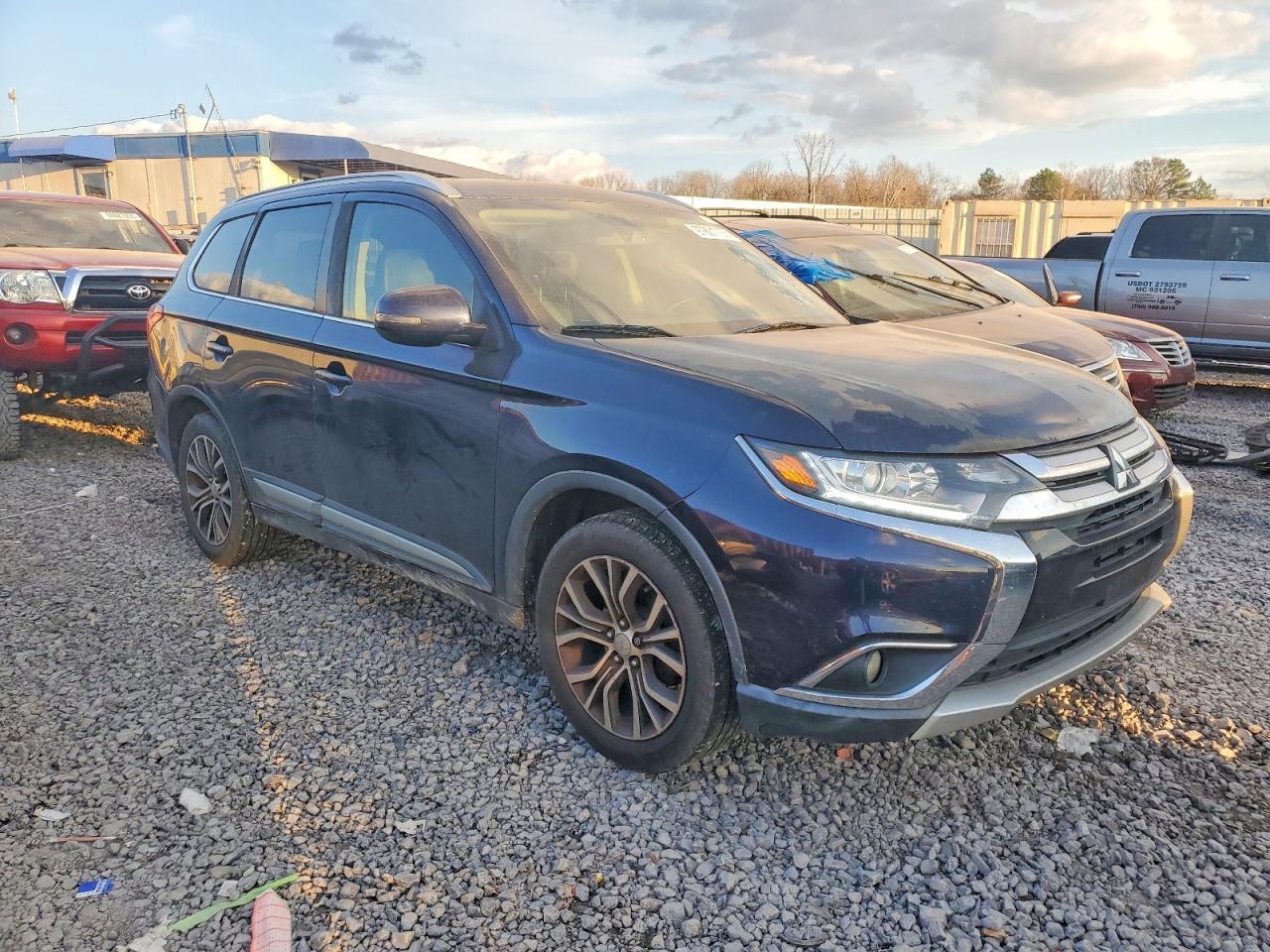 2017 MITSUBISHI outlander