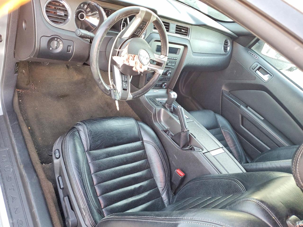 2013 FORD MUSTANG