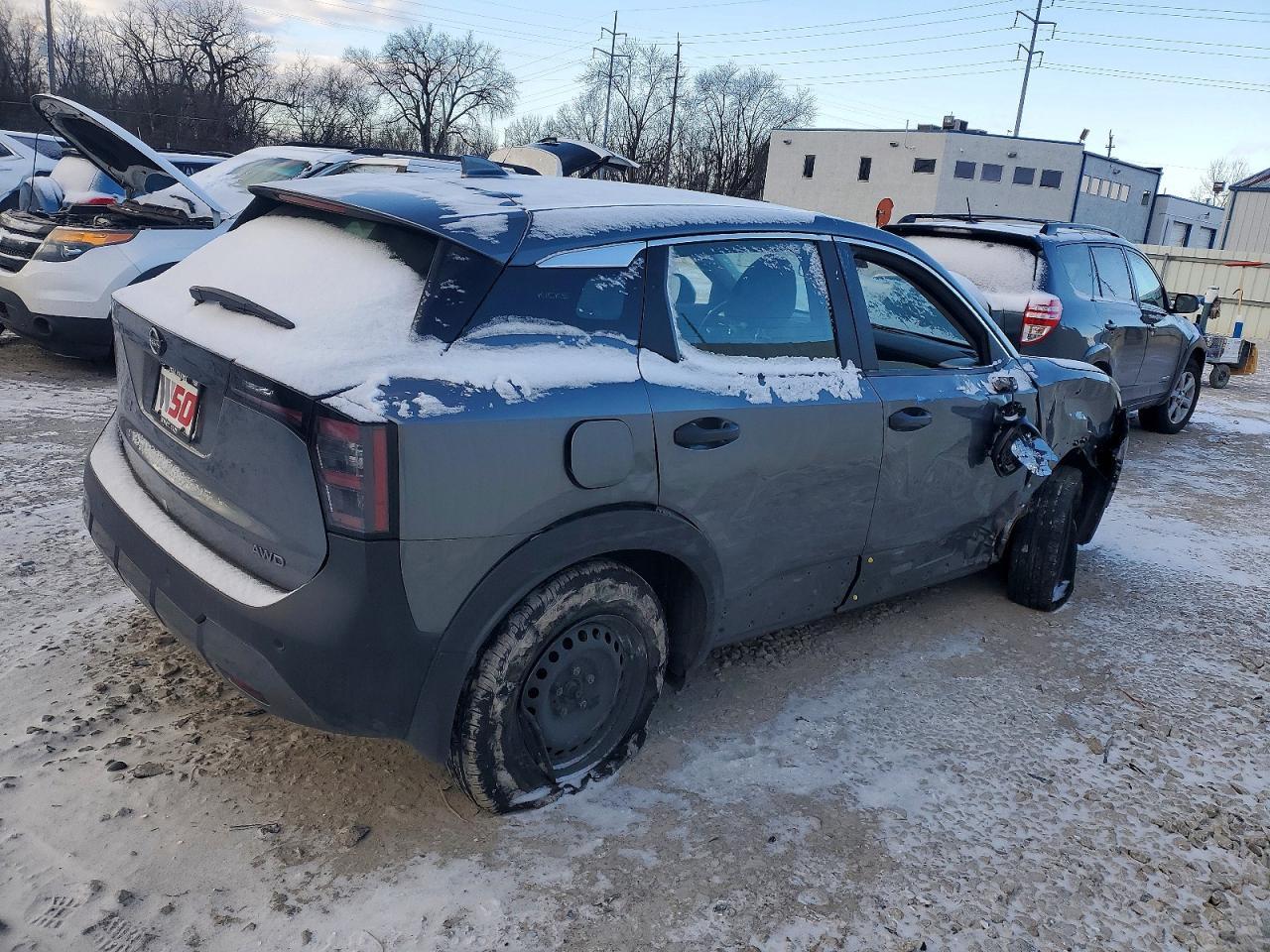 2025 NISSAN KICKS