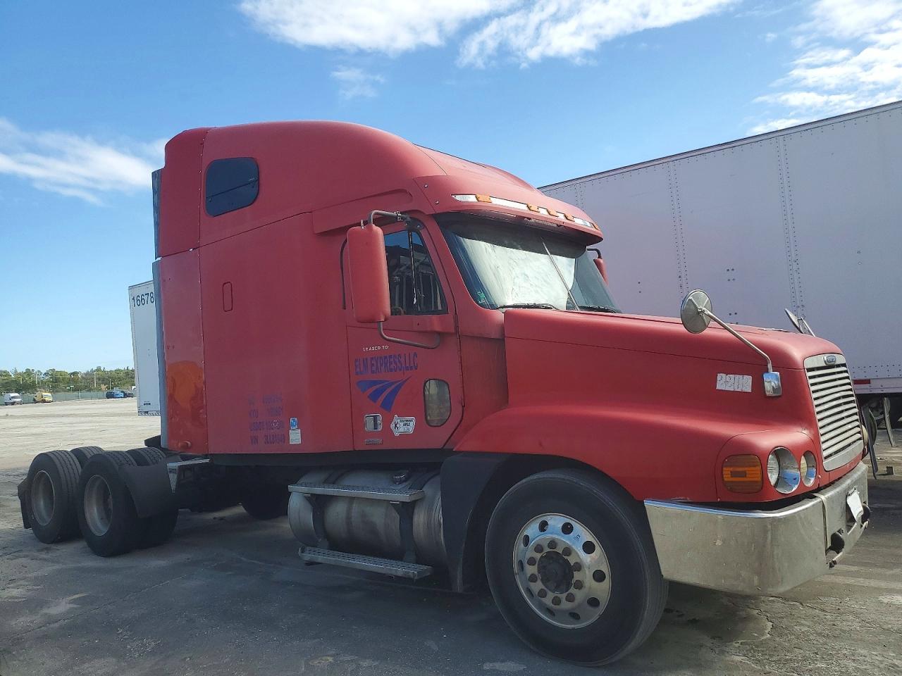 2003 FREIGHTLINER Cst120