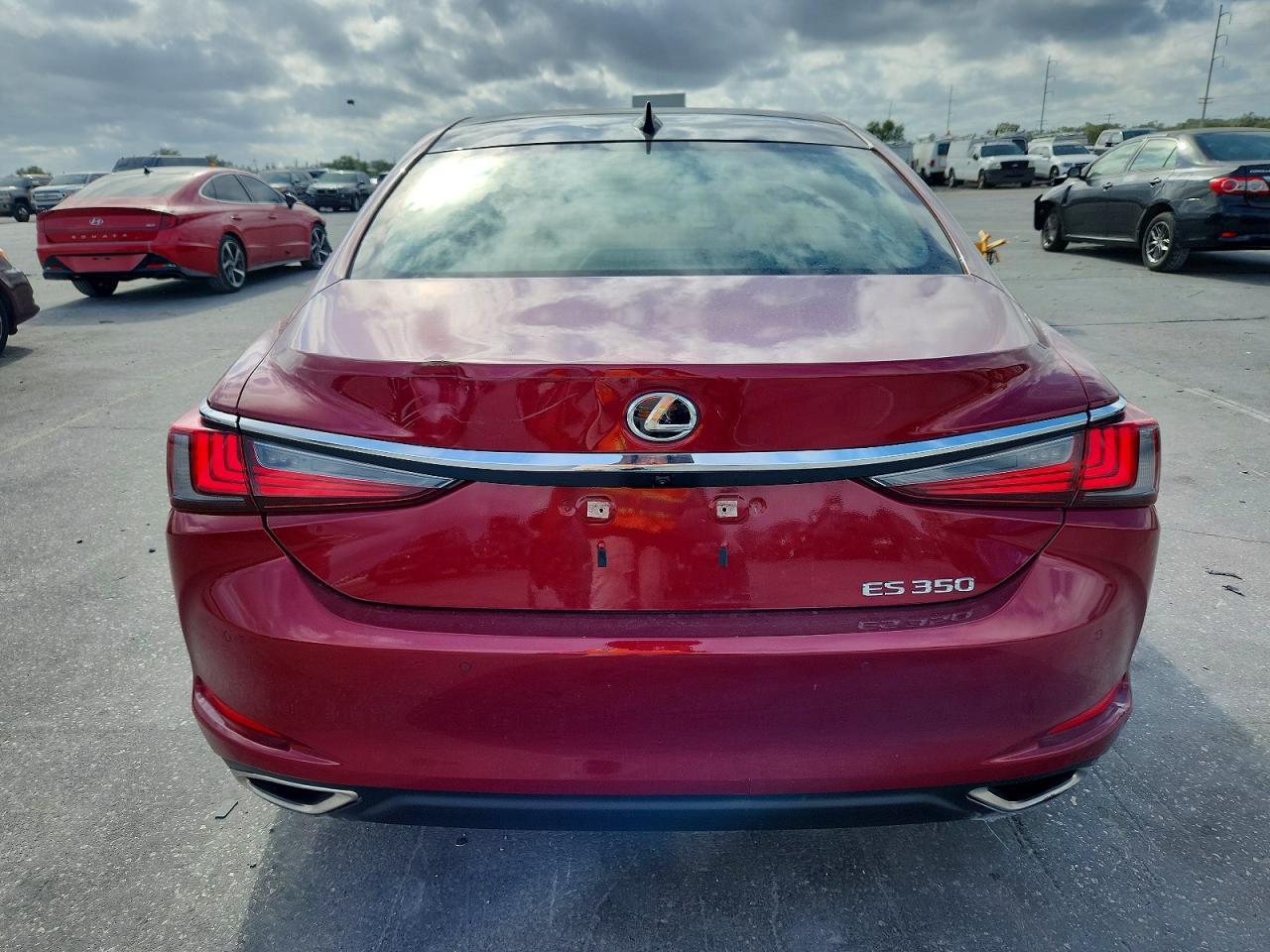 2025 LEXUS ES 350