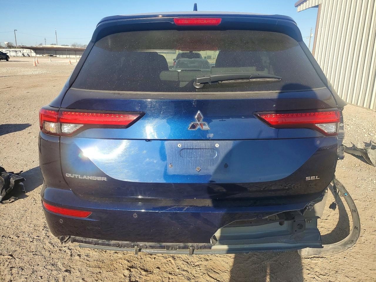 2023 MITSUBISHI outlander