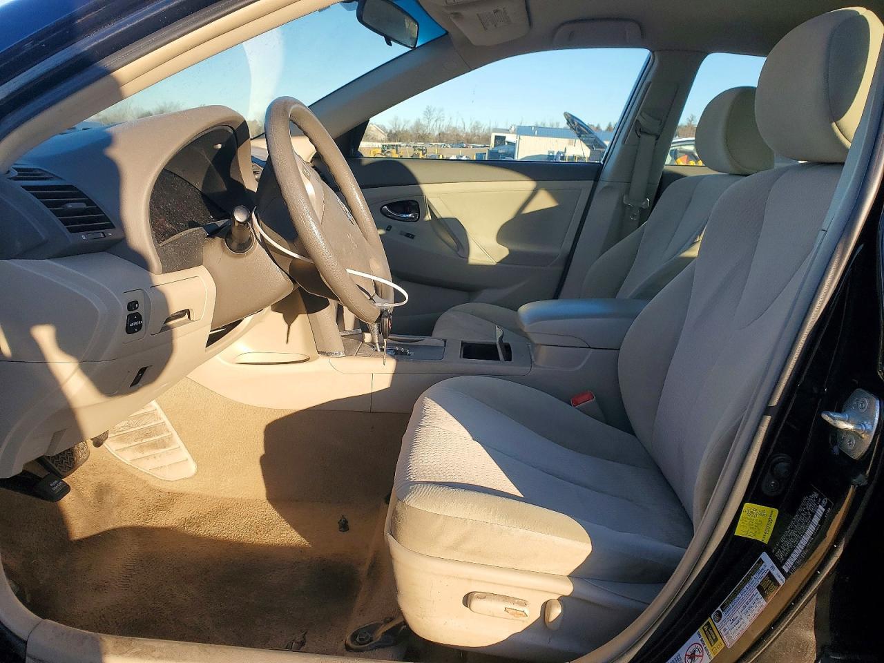 2011 TOYOTA CAMRY